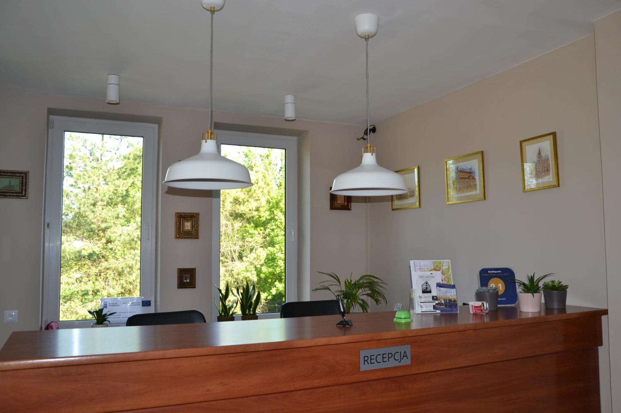 Hostel Zamosc - Pokoje Goscinne - Bezplatny Parking Exteriér fotografie