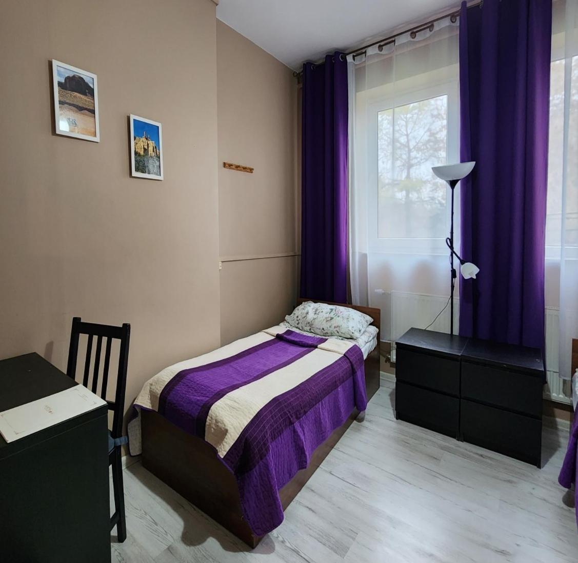 Hostel Zamosc - Pokoje Goscinne - Bezplatny Parking Pokoj fotografie