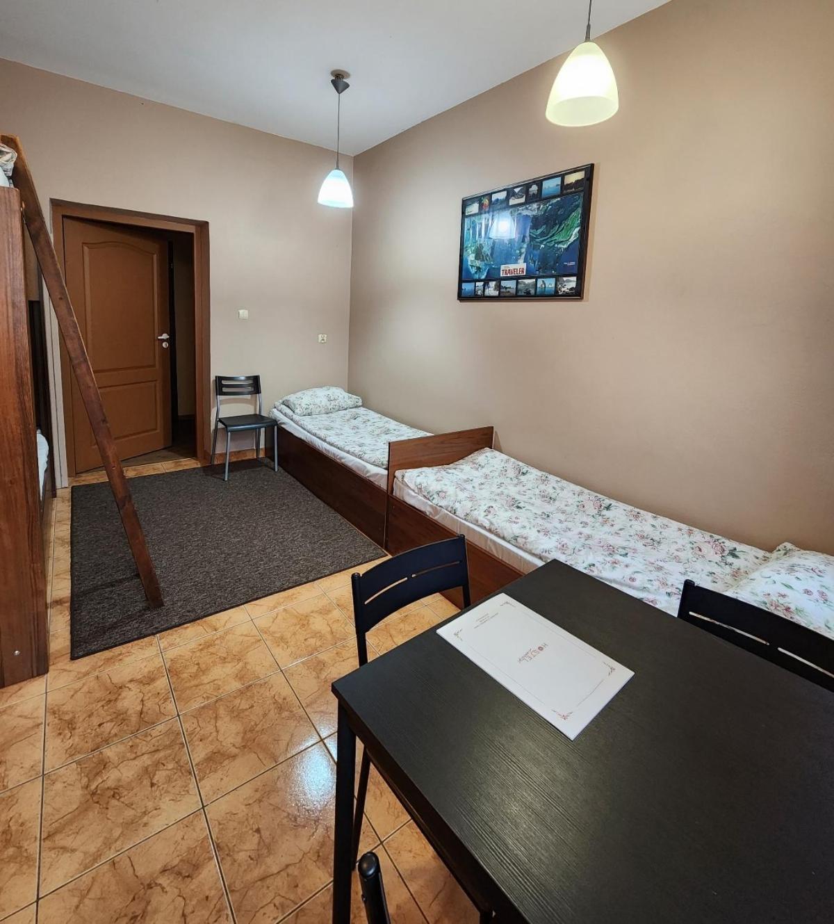 Hostel Zamosc - Pokoje Goscinne - Bezplatny Parking Exteriér fotografie