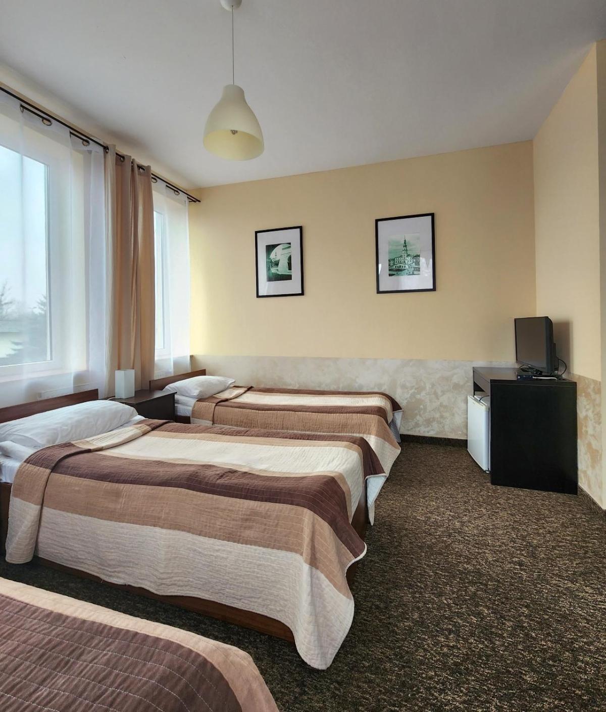 Hostel Zamosc - Pokoje Goscinne - Bezplatny Parking Exteriér fotografie