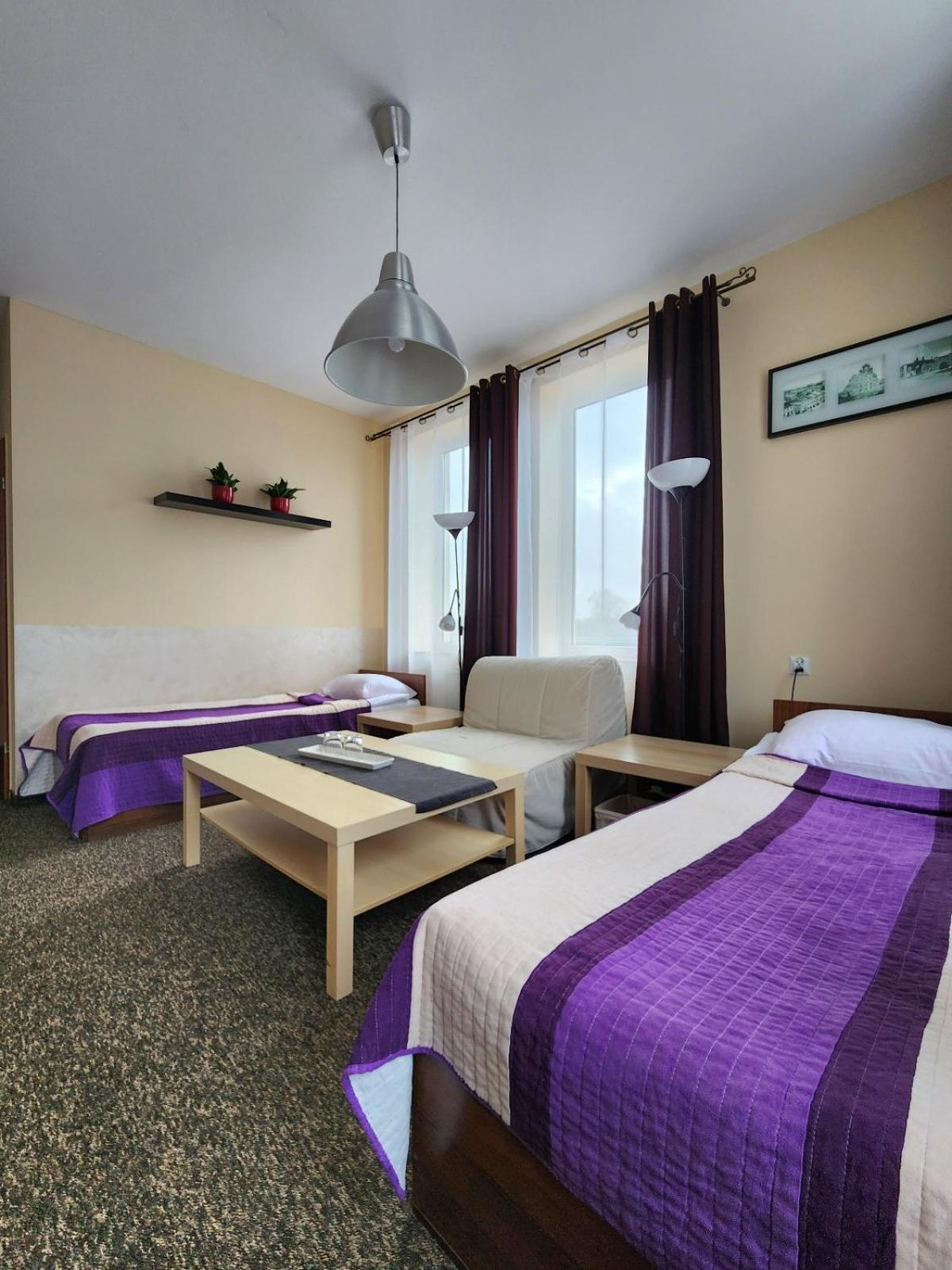 Hostel Zamosc - Pokoje Goscinne - Bezplatny Parking Exteriér fotografie