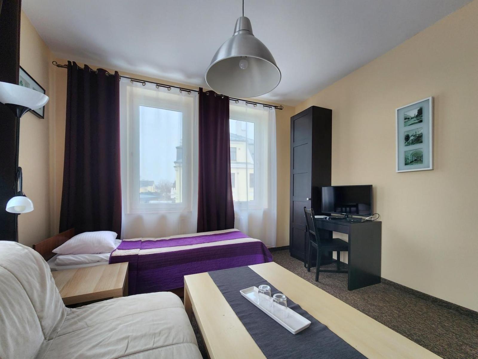 Hostel Zamosc - Pokoje Goscinne - Bezplatny Parking Exteriér fotografie