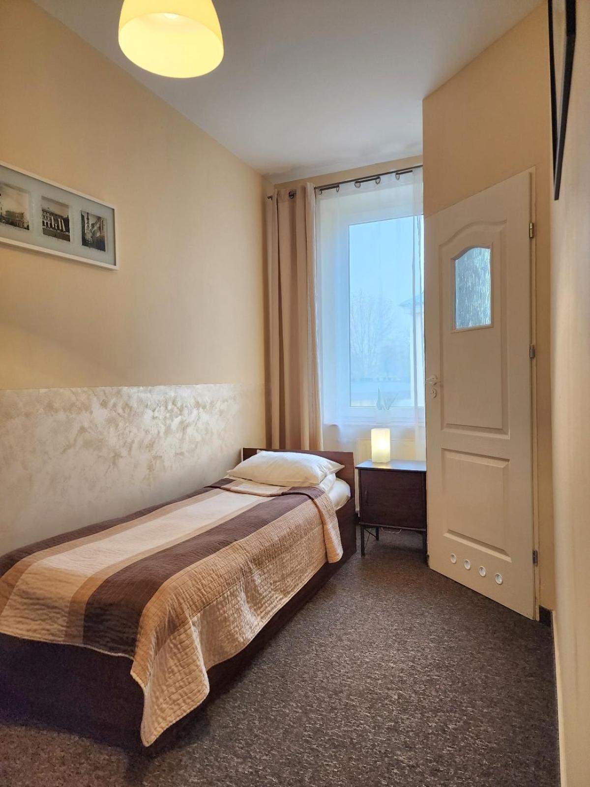 Hostel Zamosc - Pokoje Goscinne - Bezplatny Parking Exteriér fotografie